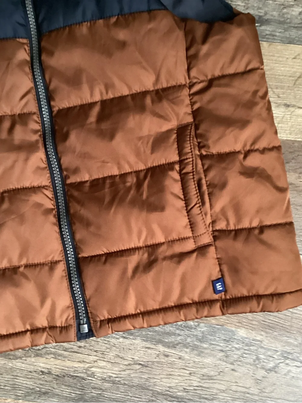 Gap Kids Two-Tone Puffer Vest - Rust & Black